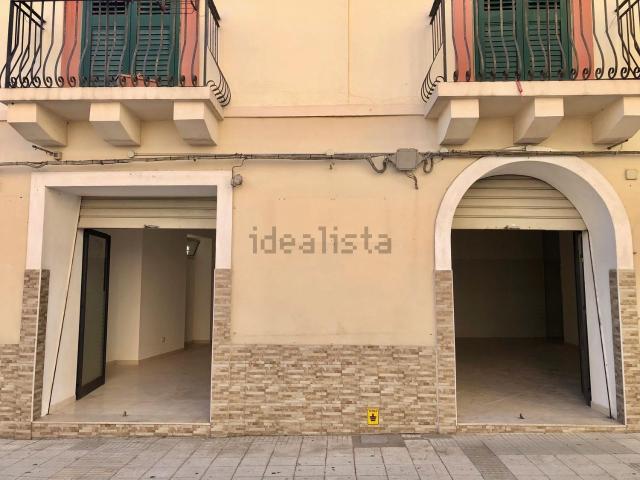 Locale Commerciale in vendita a III Circoscrizione, Messina