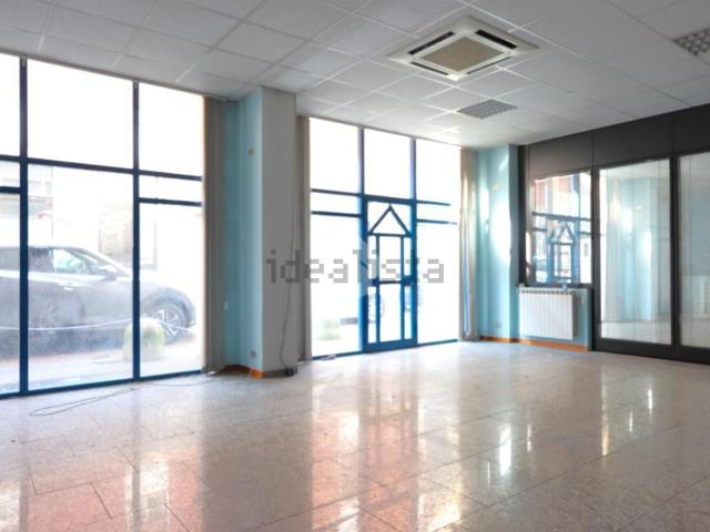 Locale Commerciale in vendita a Piemonte, Alessandria