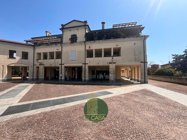 Locale Commerciale in vendita a Villa Quiete, Cassina De' Pecchi
