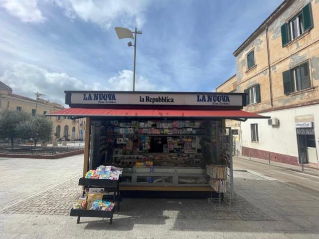 Locale Commerciale in vendita a Cappuccini, Cala Di Volpe