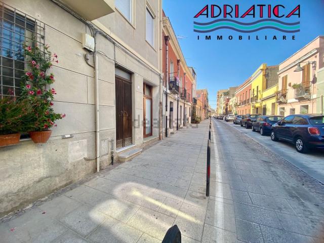 Locale Commerciale in vendita a Biddanoa/Villanova, Cagliari