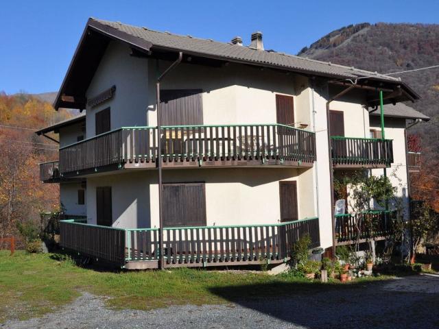 Locale Commerciale in vendita a Unione Montana di Comuni delle Valli di Lanzo, Ceronda e Casternone, Piemonte