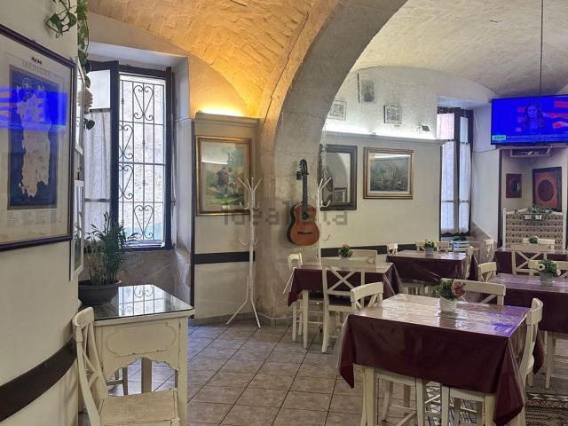 Locale Commerciale in vendita a Cappuccini, Cala Di Volpe