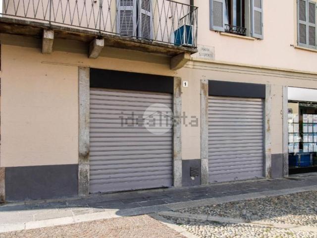 Locale Commerciale in vendita a Robadello, Lodi