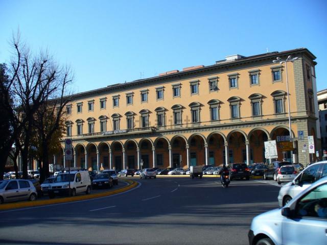 Locale Commerciale in vendita a Quartiere 5, Firenze
