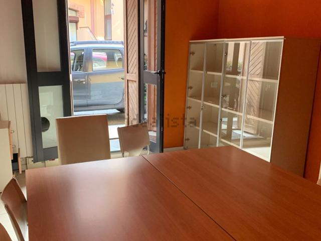 Locale Commerciale in vendita a San Carlo, Monza