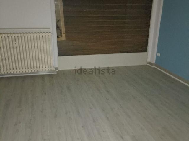 Locale Commerciale in vendita a Piemonte, Alessandria