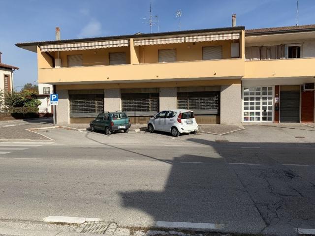 Locale Commerciale in vendita a Terzo Di Aquileia, Friuli-Venezia Giulia