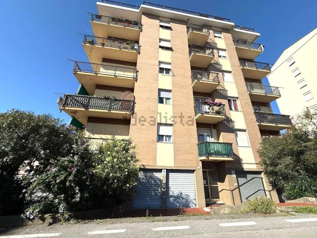 Locale Commerciale in vendita a La Rocca, Albisola Capo