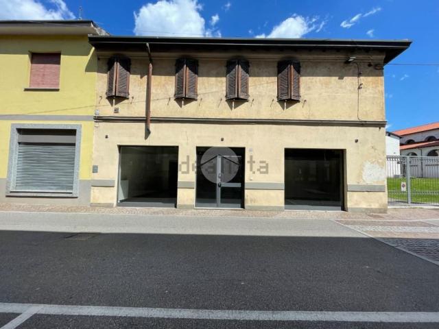 Locale Commerciale in vendita a Ossona, Lombardia