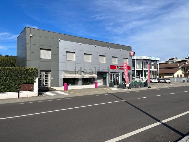 Locale Commerciale in vendita a Piemonte, Biella