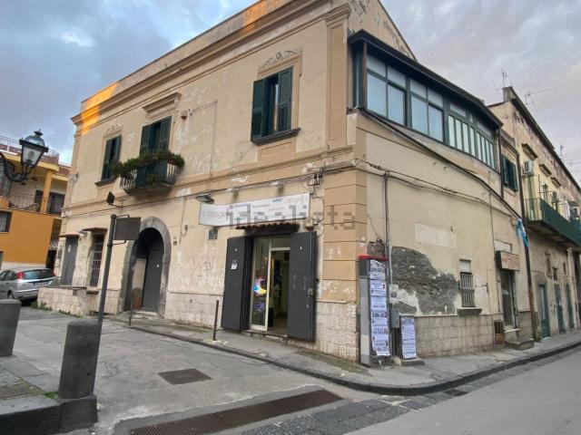 Locale Commerciale in vendita a Massa, Boscoreale