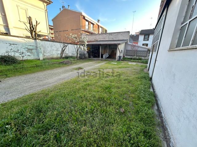 Locale Commerciale in vendita a Cristo, Alessandria