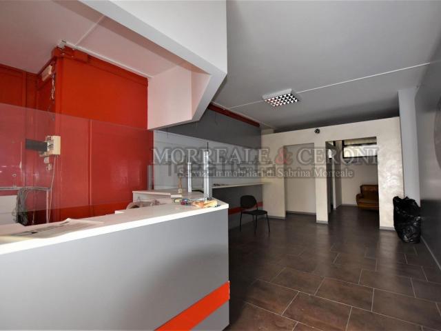 Locale Commerciale in vendita a Spicchio-Sovigliana, Vinci