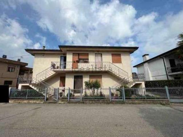 Locale Commerciale in vendita a San Giuseppe, Cavarzere