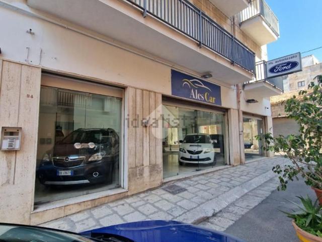 Locale Commerciale in vendita a Alcamo, Sicilia