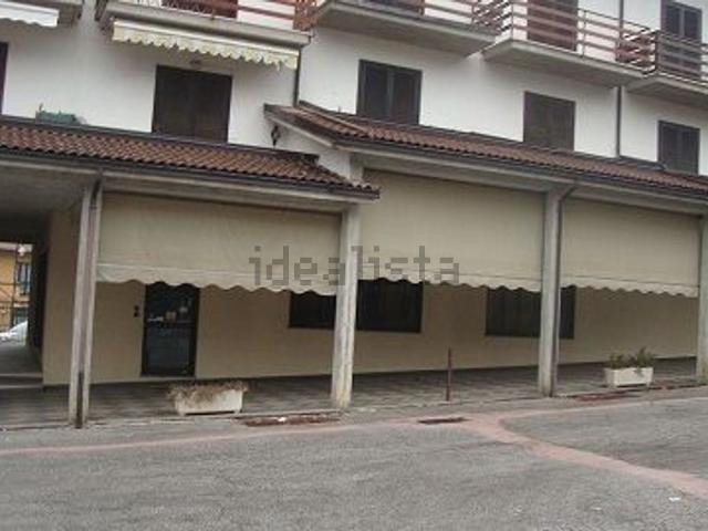 Locale Commerciale in vendita a Piemonte, Cuneo