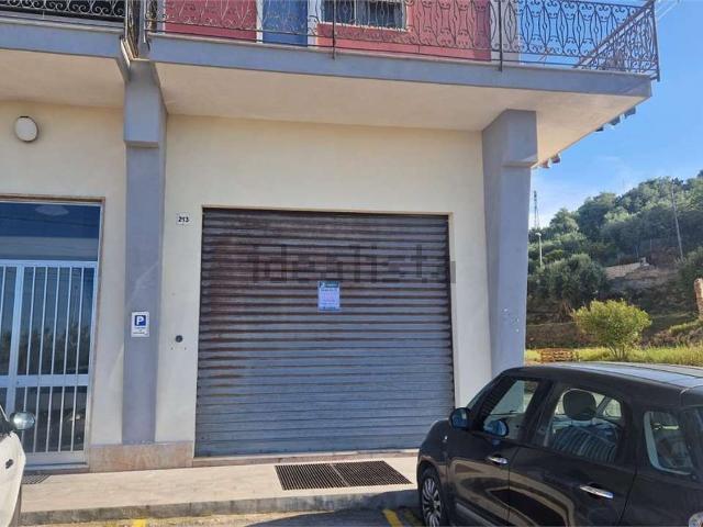 Locale Commerciale in vendita a Termini Imerese, Sicilia