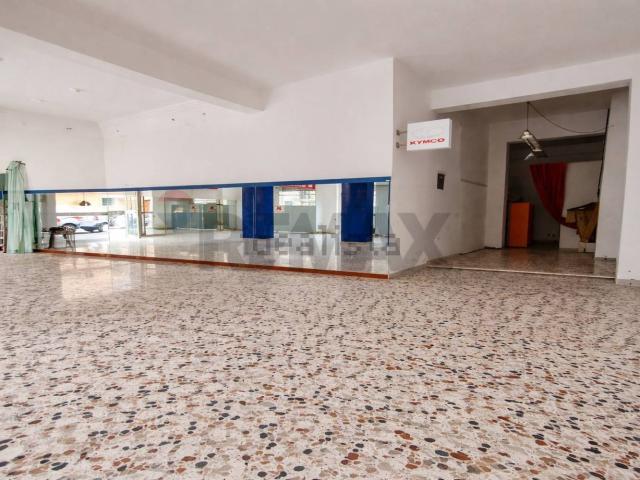 Locale Commerciale in vendita a Trapani, Sicilia