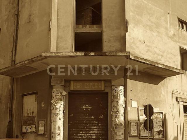 Locale Commerciale in vendita a Piano Alto, Noto