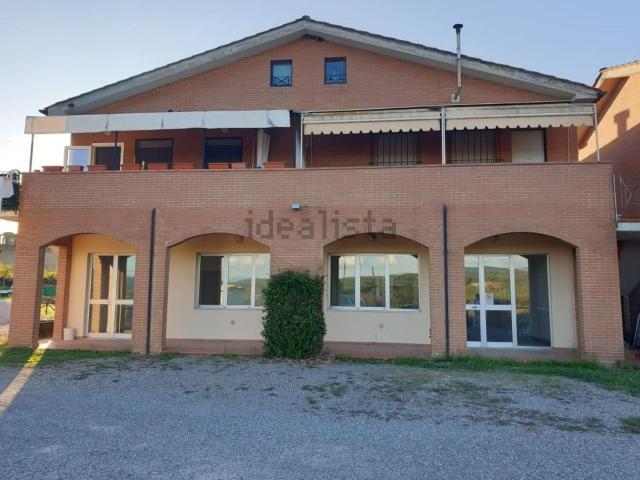 Locale Commerciale in vendita a Chiusdino, Toscana
