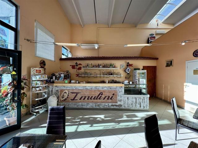 Locale Commerciale in vendita a Villaggio Togliatti, Rio nell'Elba