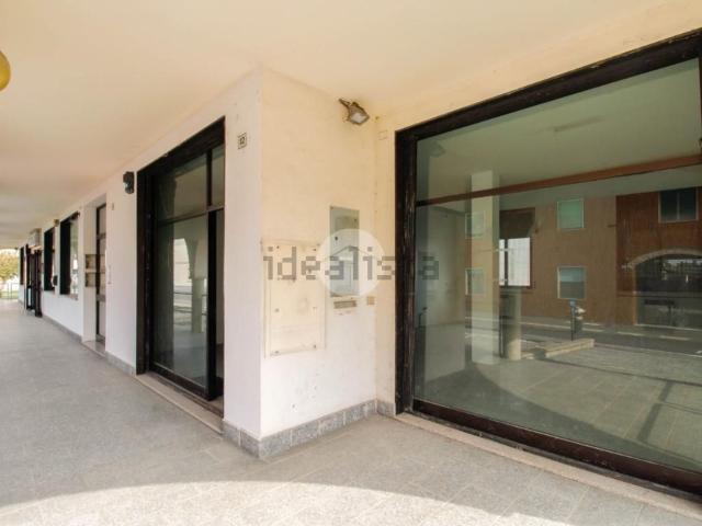 Locale Commerciale in vendita a Madignano, Cremona