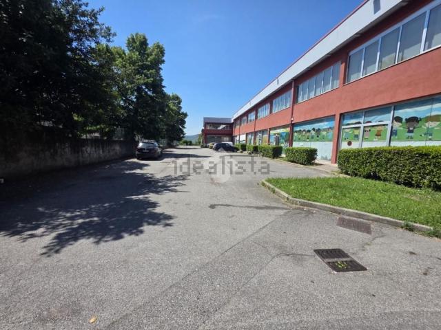 Locale Commerciale in vendita a Comunità montana della valle Trompia, Concesio