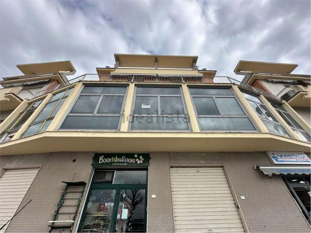 Locale Commerciale in vendita a Borgo San Giacomo, Marche