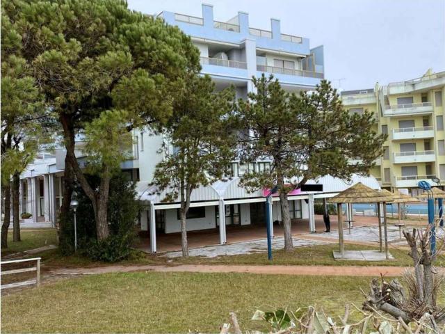 Locale Commerciale in vendita a Bibione Lido del Sole, San Michele Al Tagliamento