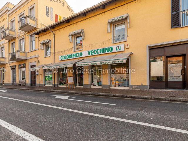 Locale Commerciale in vendita a Borghetto, Piemonte