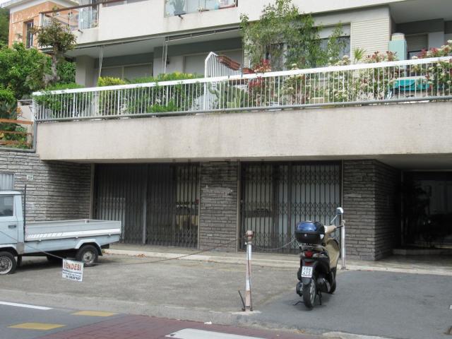 Locale Commerciale in vendita a San Remo, Liguria