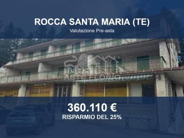 Locale Commerciale in vendita a Valle Castellana, Abruzzo