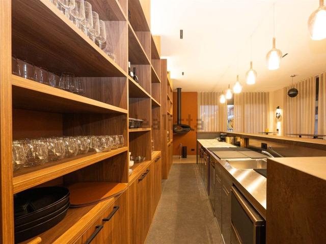 Locale Commerciale in vendita a Savignano sul Rubicone, Forlì-Cesena