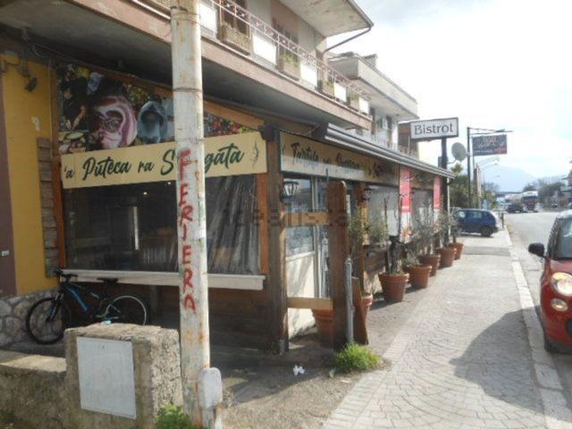 Locale Commerciale in vendita a Vairano Patenora, Campania