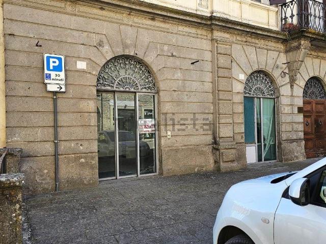 Locale Commerciale in vendita a Soriano Nel Cimino, Lazio
