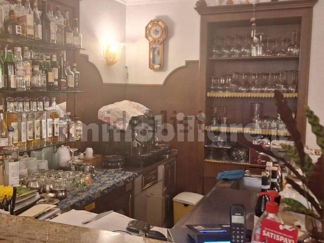 Locale Commerciale in vendita a Unione Montana di Comuni delle Valli di Lanzo, Ceronda e Casternone, Piemonte