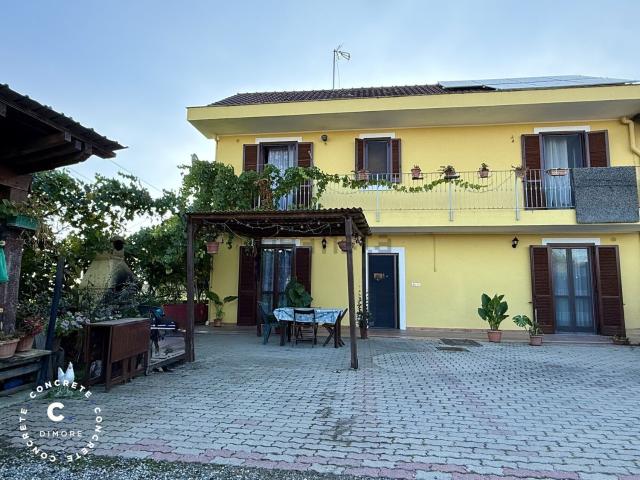 Locale Commerciale in vendita a Terrazze, Villanova d'Asti