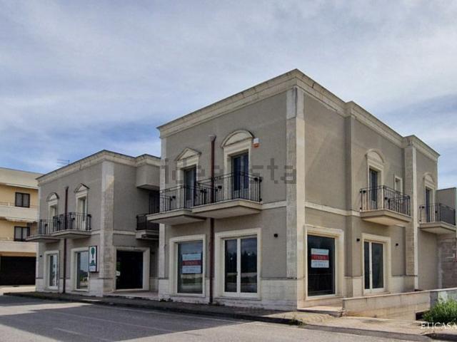 Locale Commerciale in vendita a Puglia, Taranto