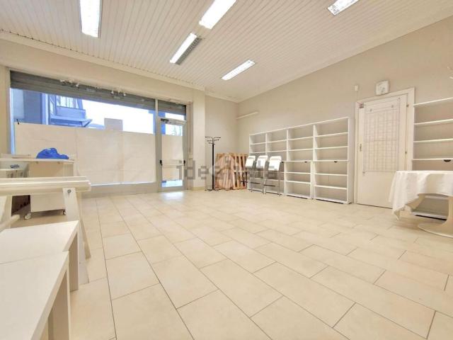 Locale Commerciale in vendita a Zona Nord, Brescia