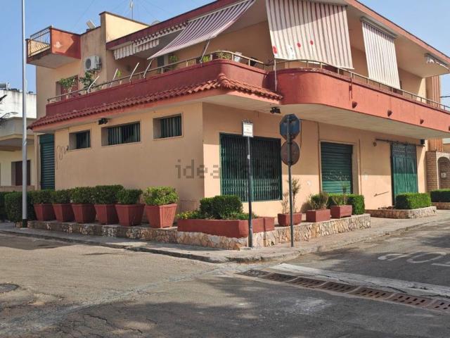 Locale Commerciale in vendita a Ugento, Lecce