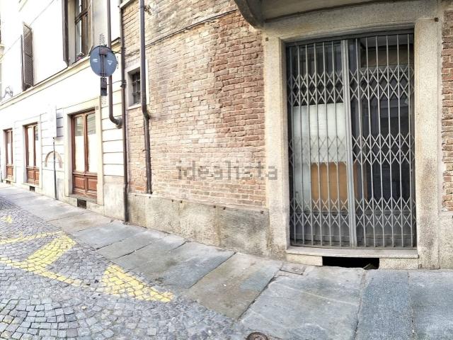 Locale Commerciale in vendita a Rione San Paolo, Piemonte