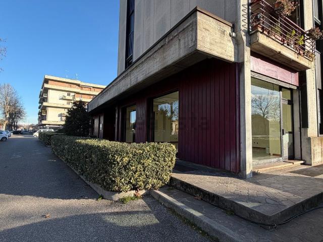 Locale Commerciale in vendita a Nogara, Veneto