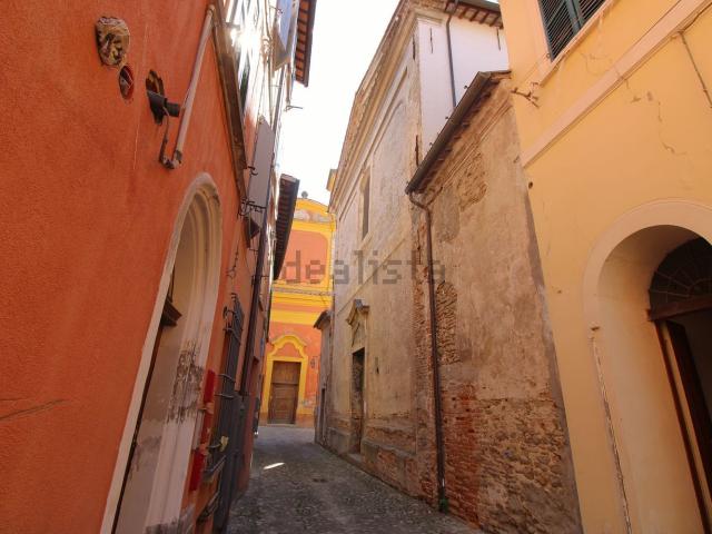 Locale Commerciale in vendita a Unione della Romagna Faentina, Brisighella
