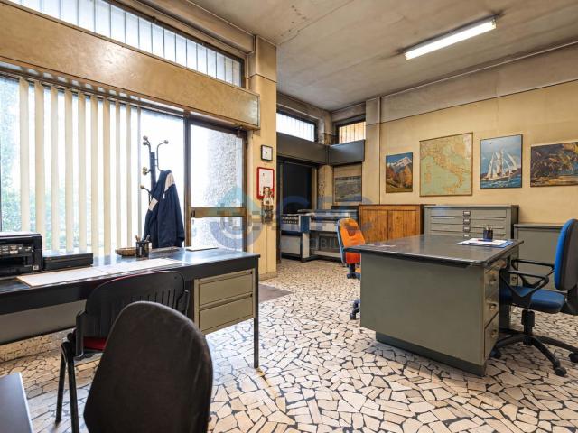 Locale Commerciale in vendita a San Maurizio al Lambro, Cologno Monzese