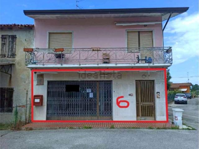 Locale Commerciale in vendita a Caorle, Veneto