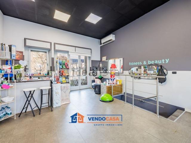 Locale Commerciale in vendita a Borgo Mercato, Moncalieri