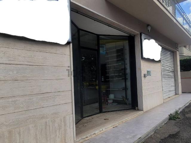 Locale Commerciale in vendita a Oltrera, Pontedera