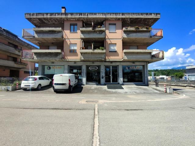 Locale Commerciale in vendita a San Nicolò a Tordino, Teramo
