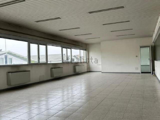 Locale Commerciale in vendita a Borgolombardo, San Giuliano Milanese